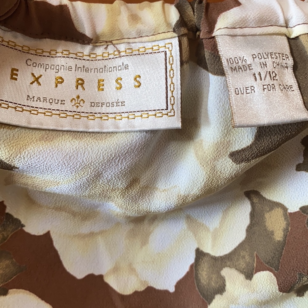 Express - Picture 4 of 4